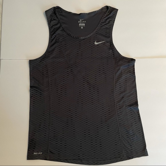 Nike gray woman’s dri-fit tank.  Size Medium. - Picture 2 of 15